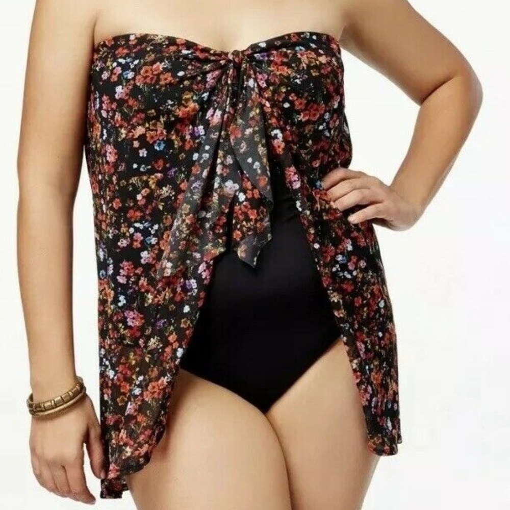 Lauren Ralph Lauren Ditsy Floral Flyaway One Piece Swimsuit